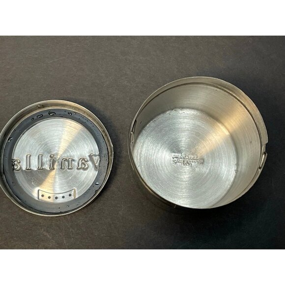 Vanilla 6 oz stainless steel shaker Table Craft kitchen table spices 1997 - Picture 4 of 6